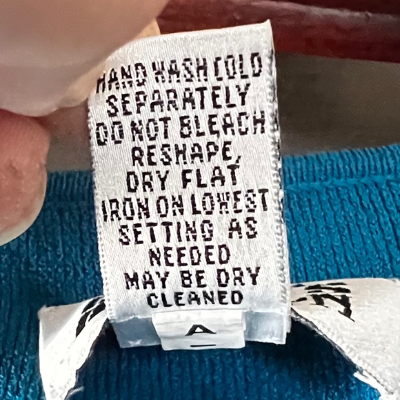 Vintage Chico’s Design Knit Tank Blouse Size 2 - Picture 4 of 4